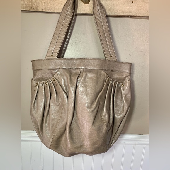 HOBO International Tan Leather Satchel Bucket Handbag tote - Picture 1 of 6